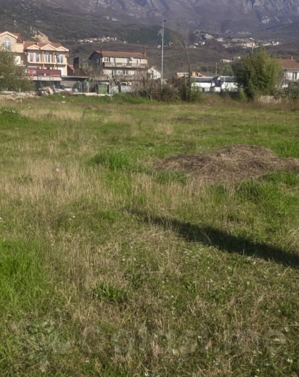 Građevinsko zemljište 1509m2 - Kotor - Radanovići