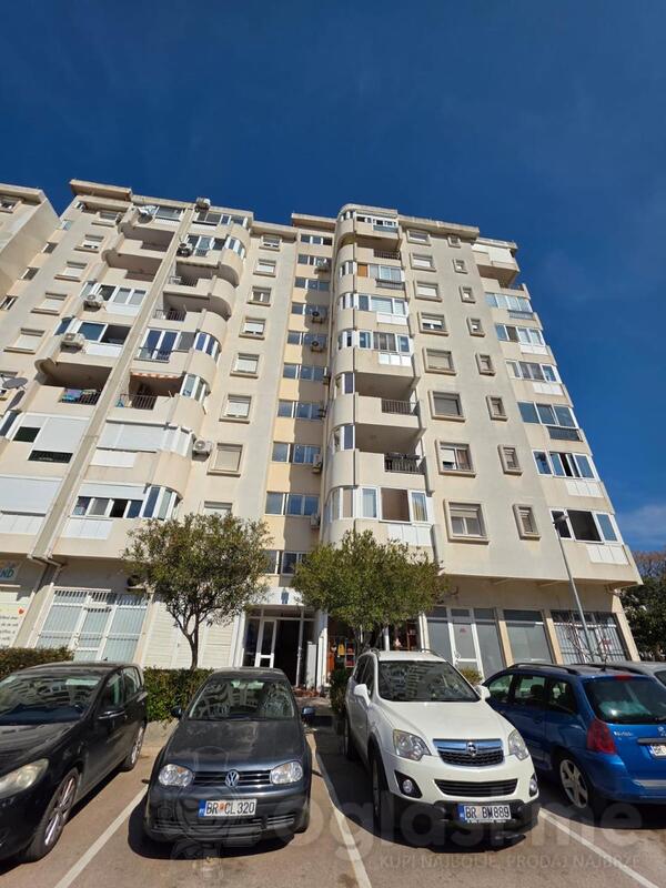 Jednosoban stan 33m2 - Bar - Centar grada