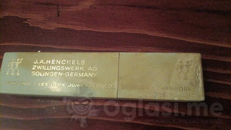 starinska brijačka britva sa futrolom 