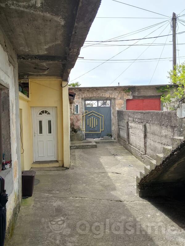 Porodična kuća 80m2 - Podgorica - Stara Varoš