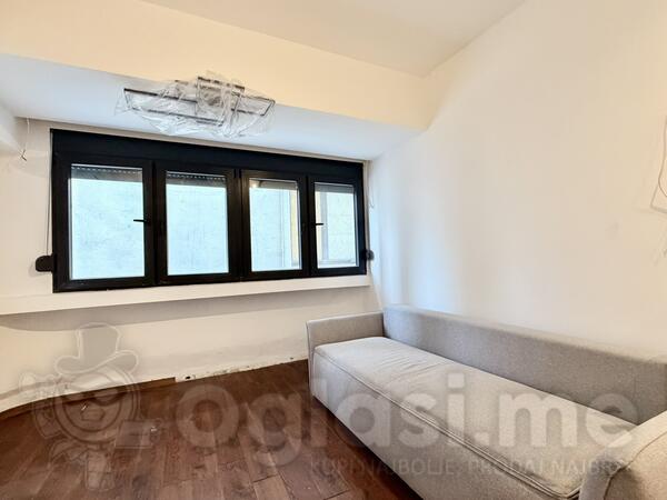 Kancelarija 32m2 - Bar - Centar grada