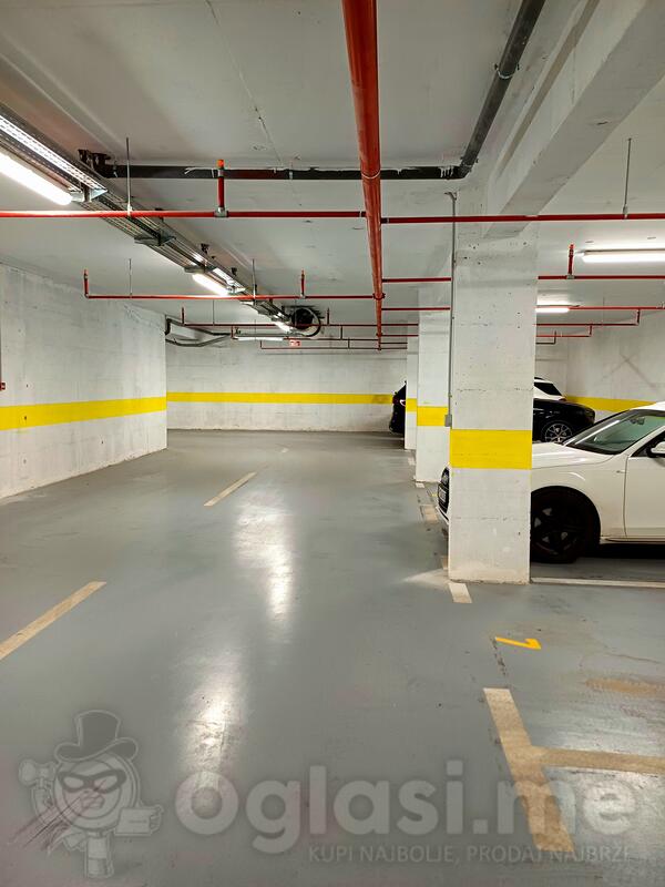 Garaža 13m2 - Podgorica - Pobrežje