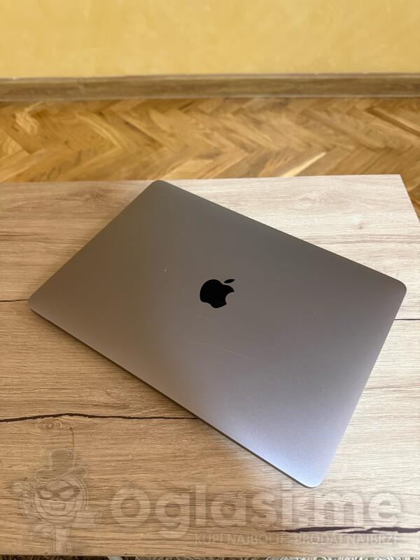 Apple  - 13.3" Intel i5 8GB GB