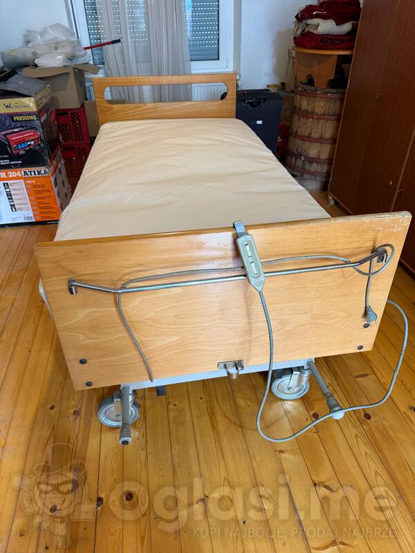 Prodajem trofazni generator Cena 400 e 