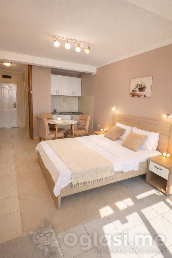 Garsonjera 27m2 - Budva - Rafailovići