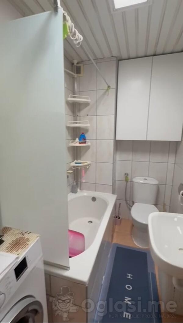 Dvosoban stan 62m2 - Podgorica - Blok 9