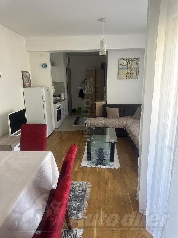 Jednosoban stan 52m2 - Herceg Novi - Meljine Skver