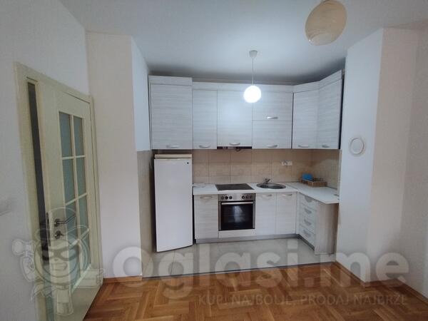 Jednosoban stan 40m2 - Cetinje - Cetinje (uži dio) Gruda