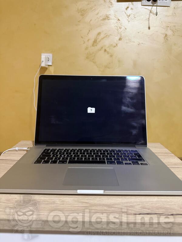 Apple  - 15.4" Intel i7 16GB GB