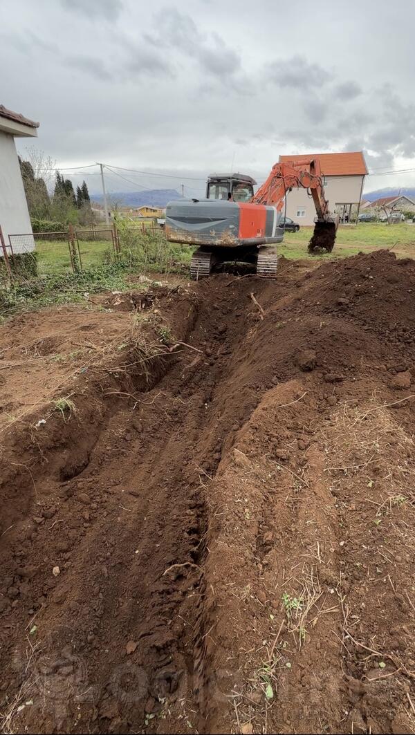 Prodajem kvalitetnu zemlju, veoma plodna