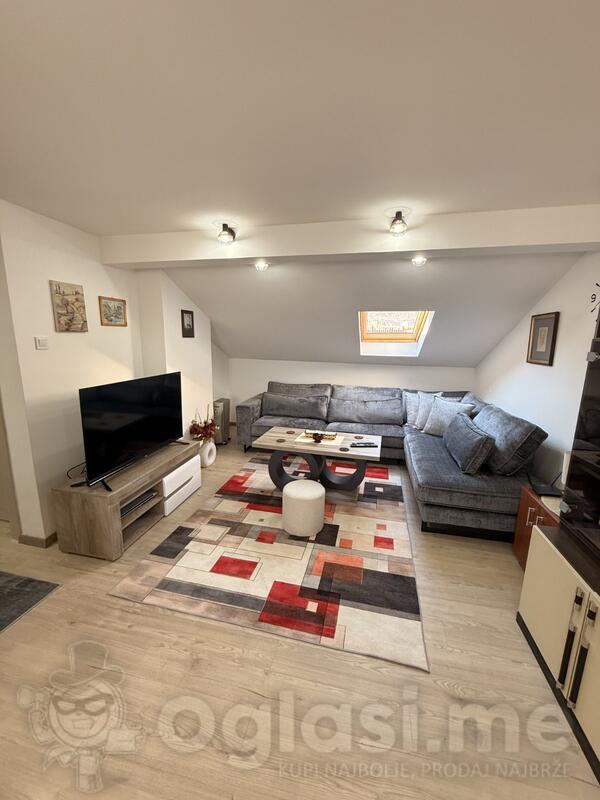 Jednosoban stan 45m2 - Cetinje - > Okolina grada