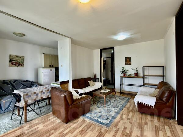 Trosoban stan 84m2 - Bar - Centar grada