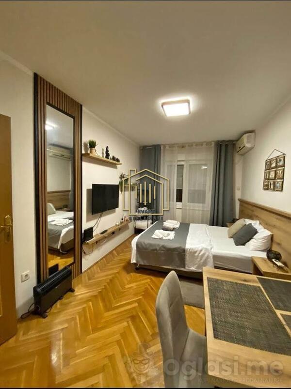 Garsonjera 24m2 - Podgorica - Blok 6