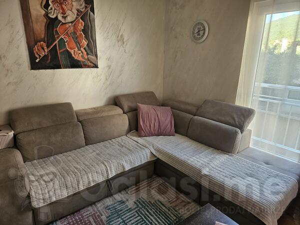 Ugaona garnitura italijanskog proizvodjaca