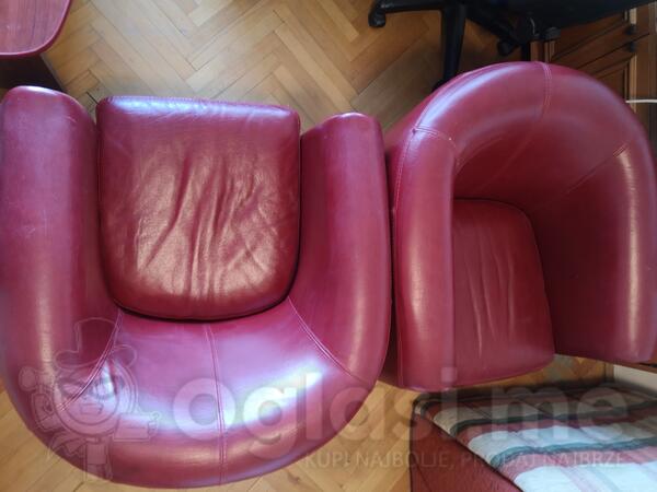 Prodajem dvije kozne fotelje