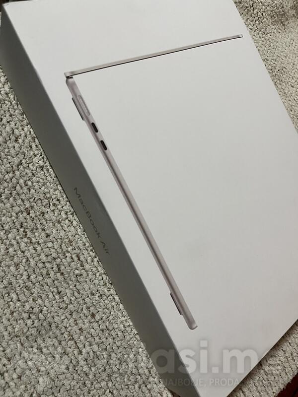 Apple MacBook Air Apple M2 - 13.5" Intel Ostalo 16GB GB