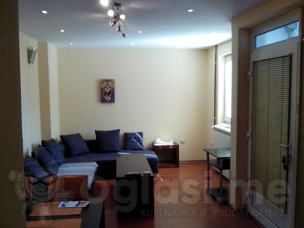 Troiposoban stan 94m2 - Savski venac - Savski venac (uži dio)