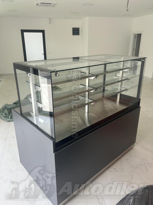 Neutralne vitrine