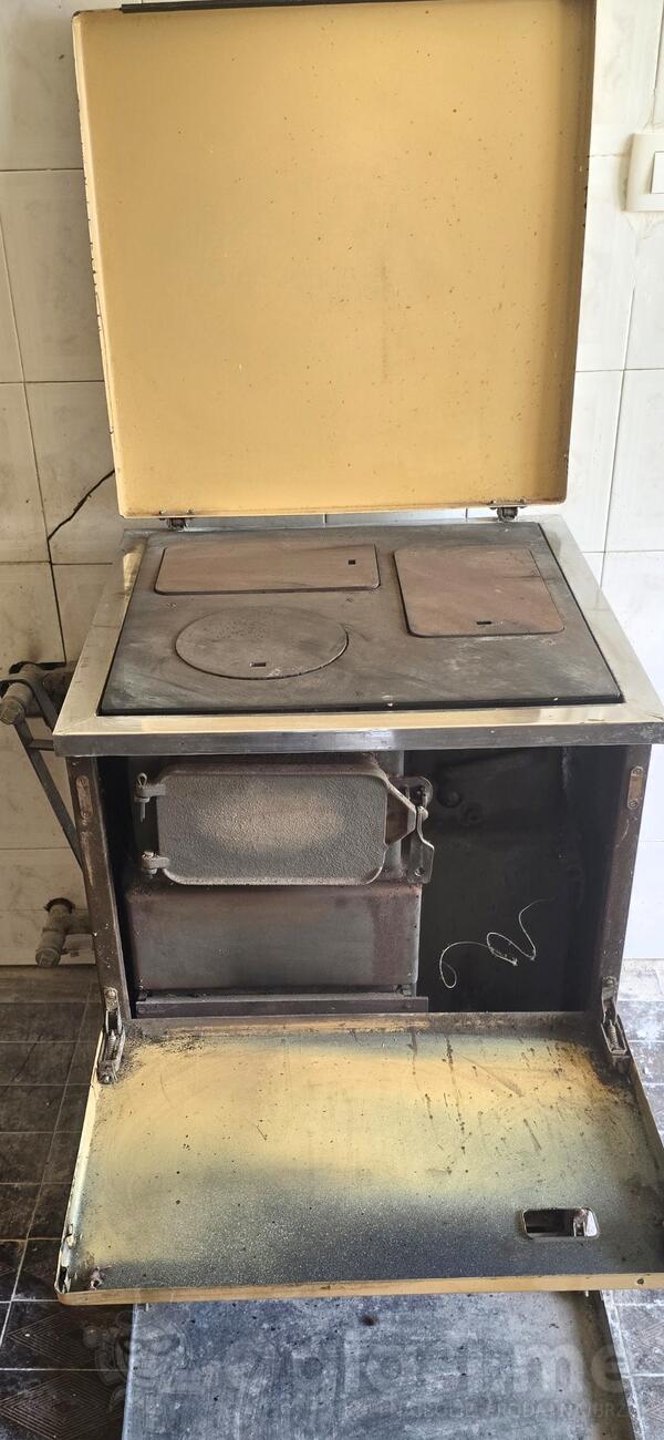 sporet na drva i ugalj