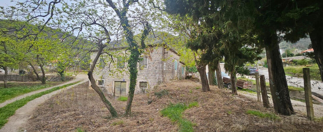 Porodična kuća 107m2 - Herceg Novi - Kamenari