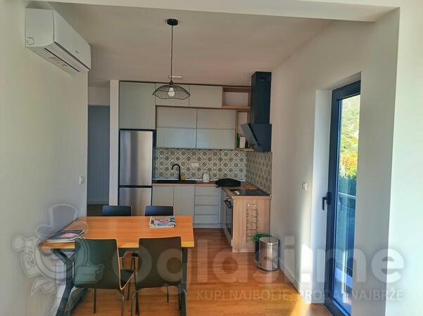 Dvosoban stan 54m2 - Budva - Bečići Ivanovici bb