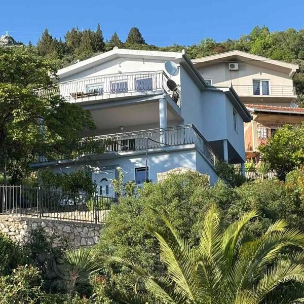 Porodična kuća 180m2 - Bar - Dobra Voda