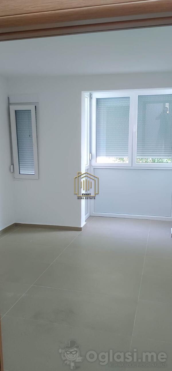 Dvosoban stan 66m2 - Podgorica - Preko Morače