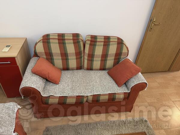 Set garnitura kao nova – povoljno