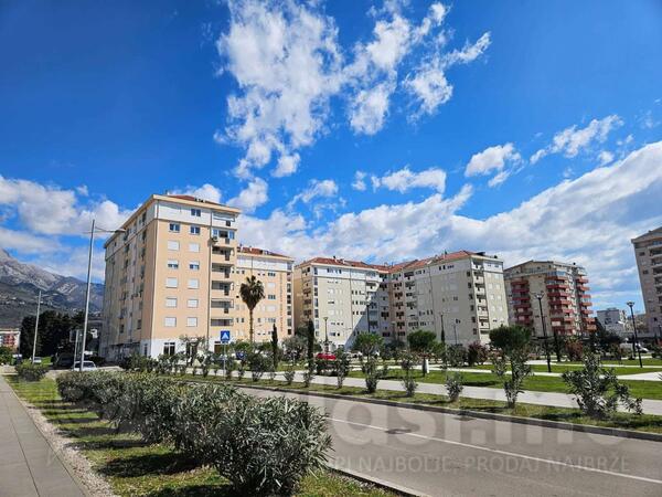 Jednosoban stan 39m2 - Bar - Centar grada