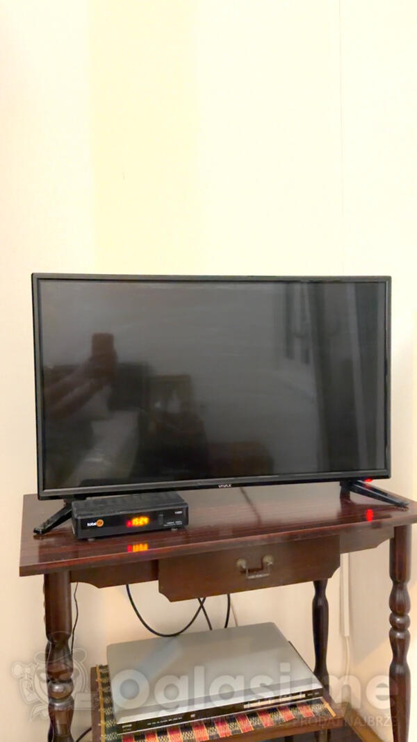 Vivax  - Televizor LED LCD 32"