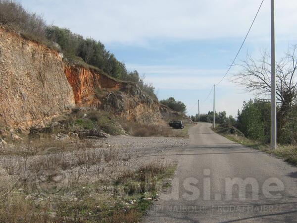 Građevinsko zemljište 8500m2 - Kotor - Glavati