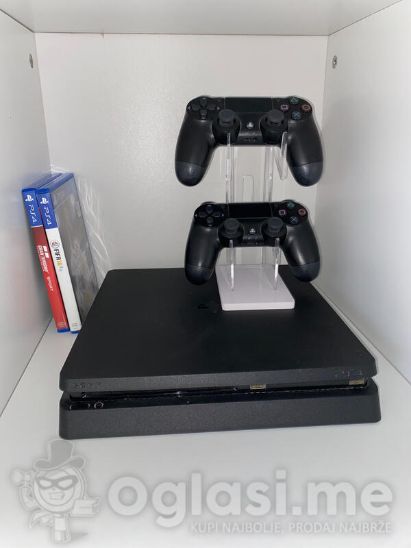 Sony - PlayStation 4