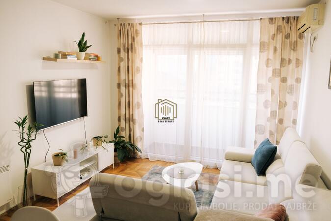 Dvosoban stan 56m2 - Podgorica - Iza Delte (1. Maj)