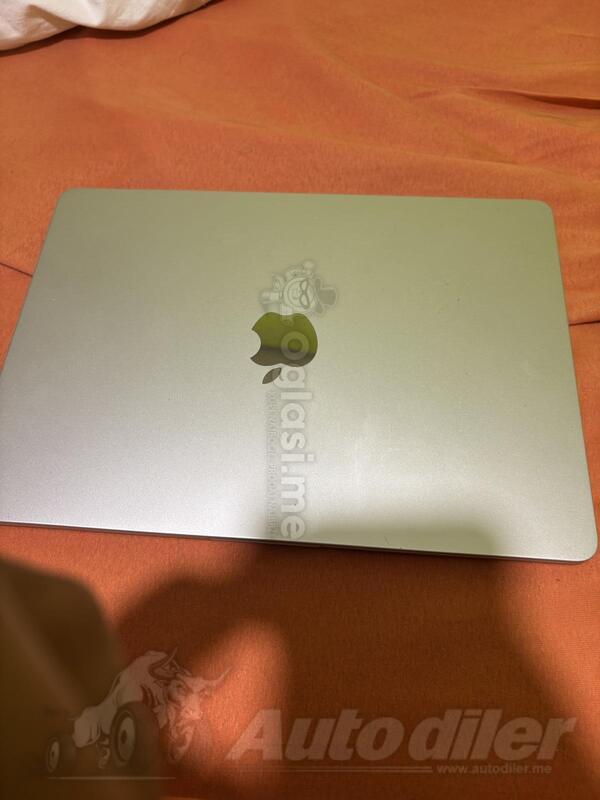 Apple Mac book air m4 - 13.3" AMD Ryzen 9 16GB GB