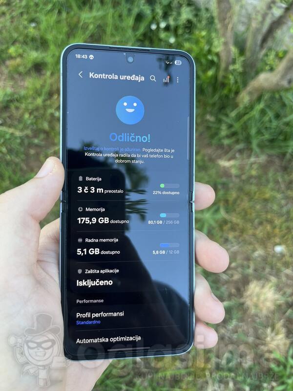 Samsung - Samsung Z Flip 6