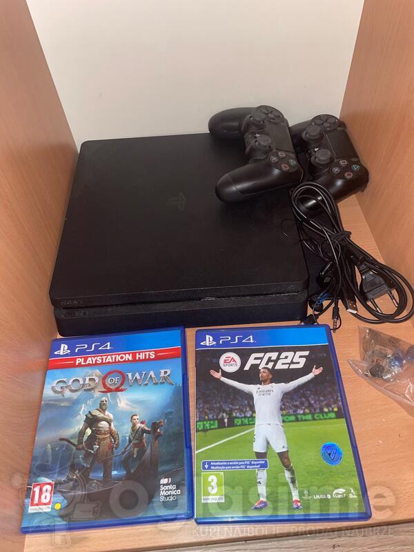 Sony - PlayStation 4
