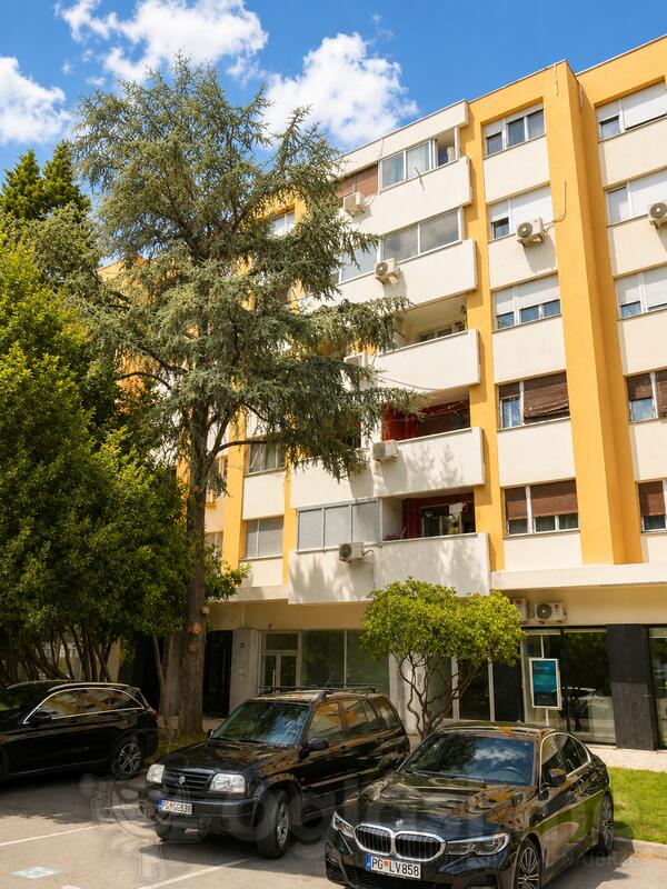 Jednosoban stan 40m2 - Podgorica - Preko Morače