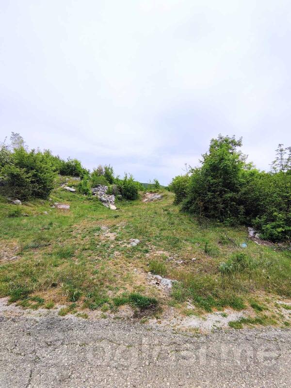 Građevinsko zemljište 10488m2 - Nikšić - Rubeža