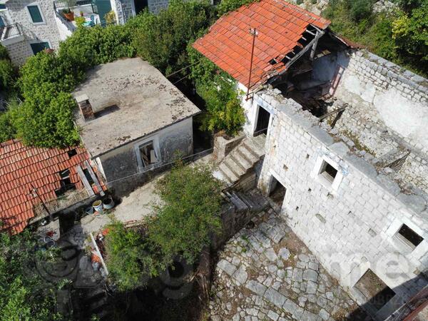 Trosoban stan 100m2 - Herceg Novi - Sutorina