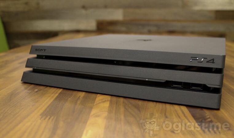 Sony - PlayStation 4