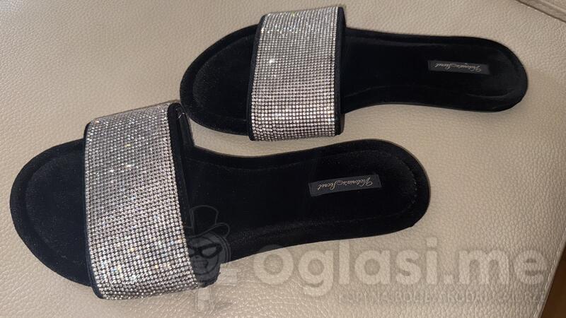 Victoria’s Secret (L) 40/41NOVE 067/565-725