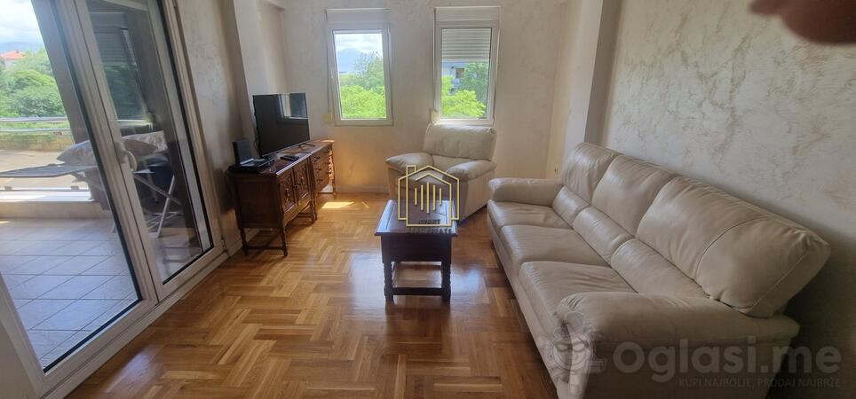 Dvosoban stan 65m2 - Podgorica - Preko Morače
