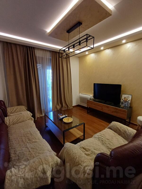 Jednosoban stan 70m2 - Podgorica - Master kvart