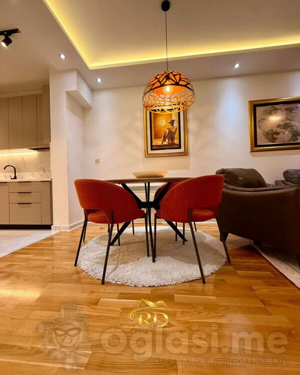 Dvosoban stan 90m2 - Podgorica - Podgorica (uži dio)