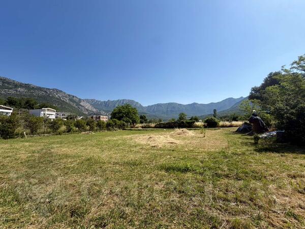 Građevinsko zemljište 1672m2 - Bar - Šušanj