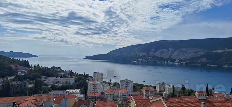 Dvosoban stan 85m2 - Herceg Novi - Topla