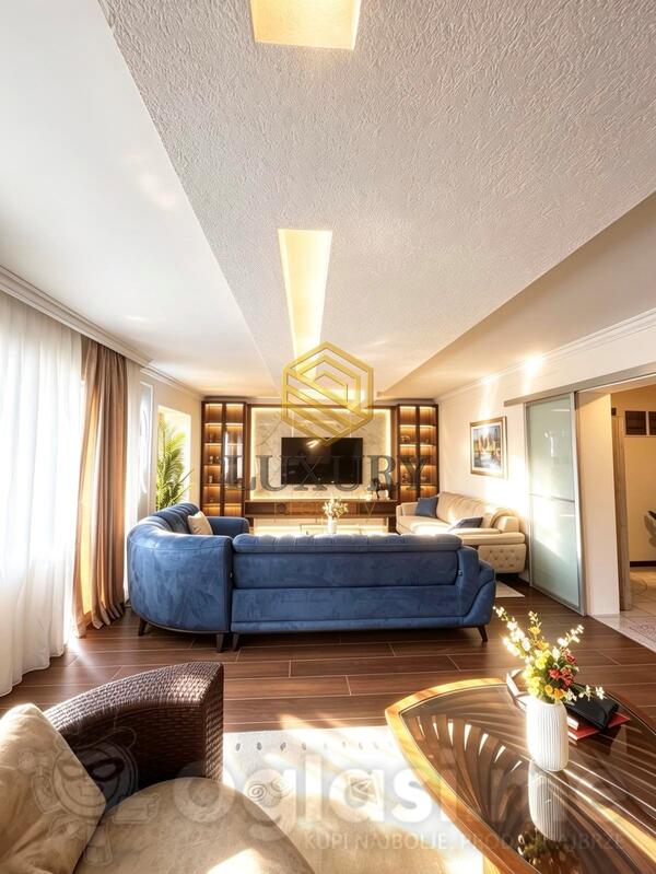 Trosoban stan 215m2 - Podgorica - Gorica C