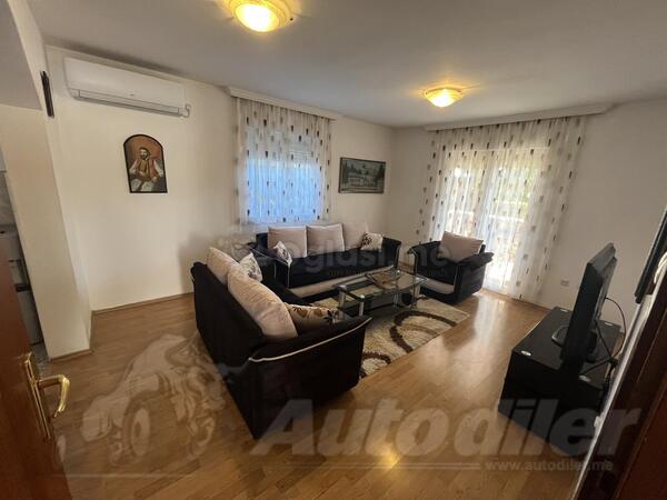 Porodična kuća 100m2 - Podgorica - Podgorica (uži dio)