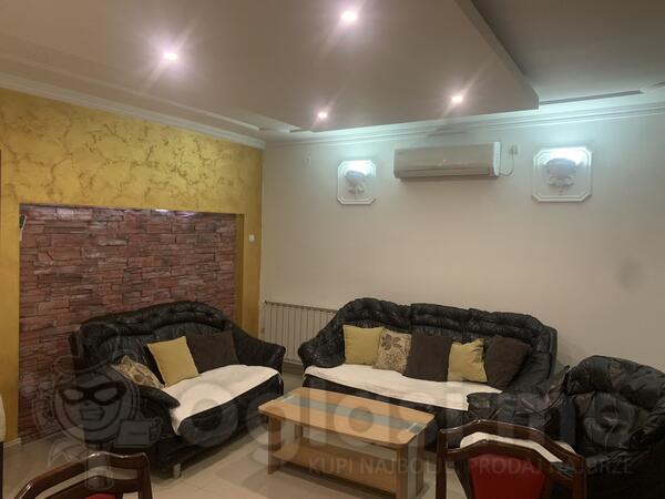Trosoban stan 95m2 - Podgorica - Tološi