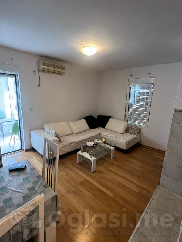 Jednosoban stan 43m2 - Podgorica - Podgorica (uži dio)